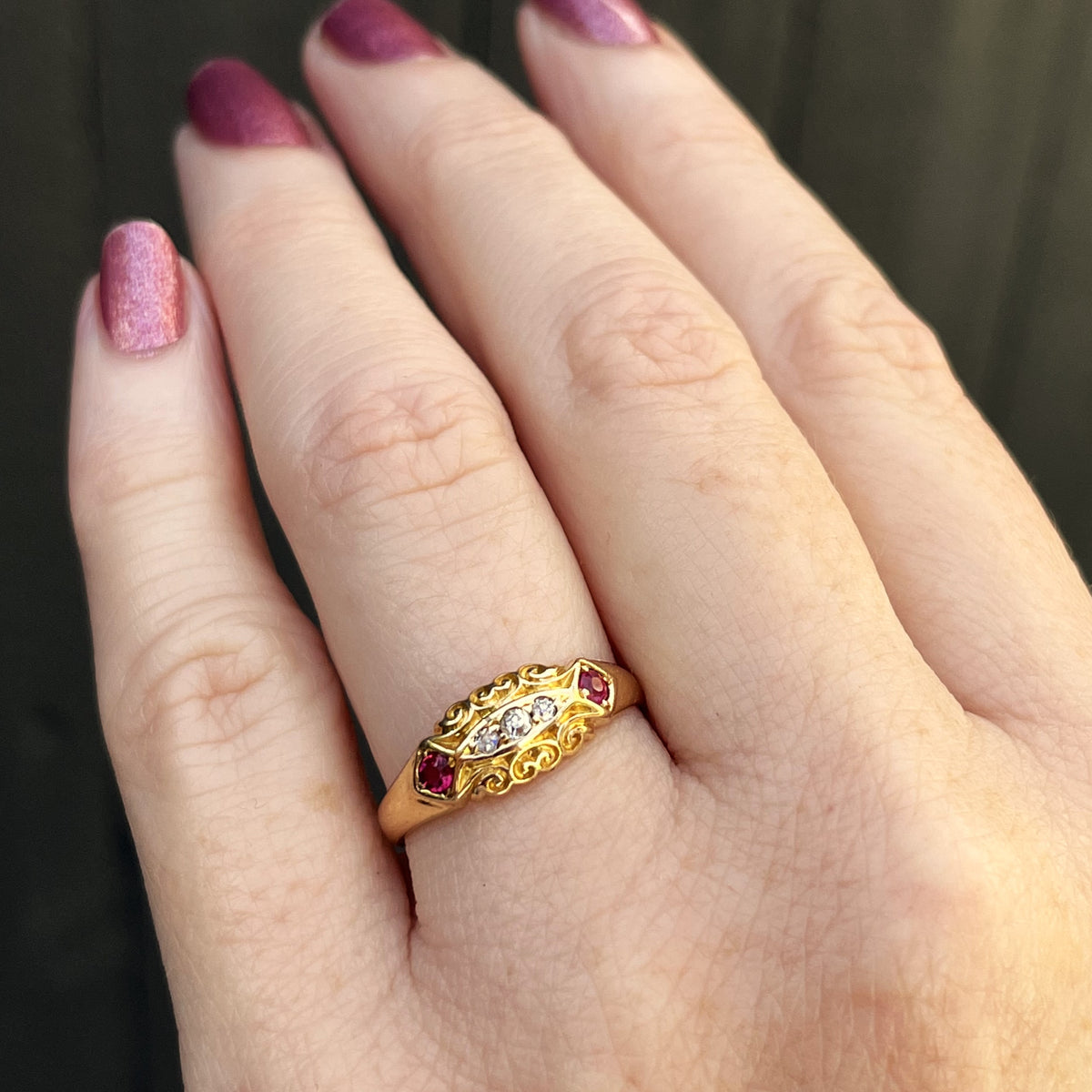 ANTIQUE EDWARDIAN 1904 RUBY & DIAMOND RING 18ct GOLD