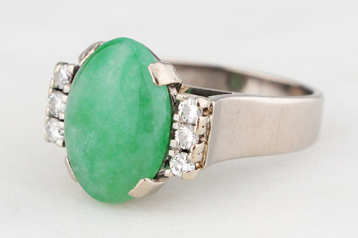VINTAGE c1940 5ct JADE &amp; DIAMOND RING 18ct GOLD