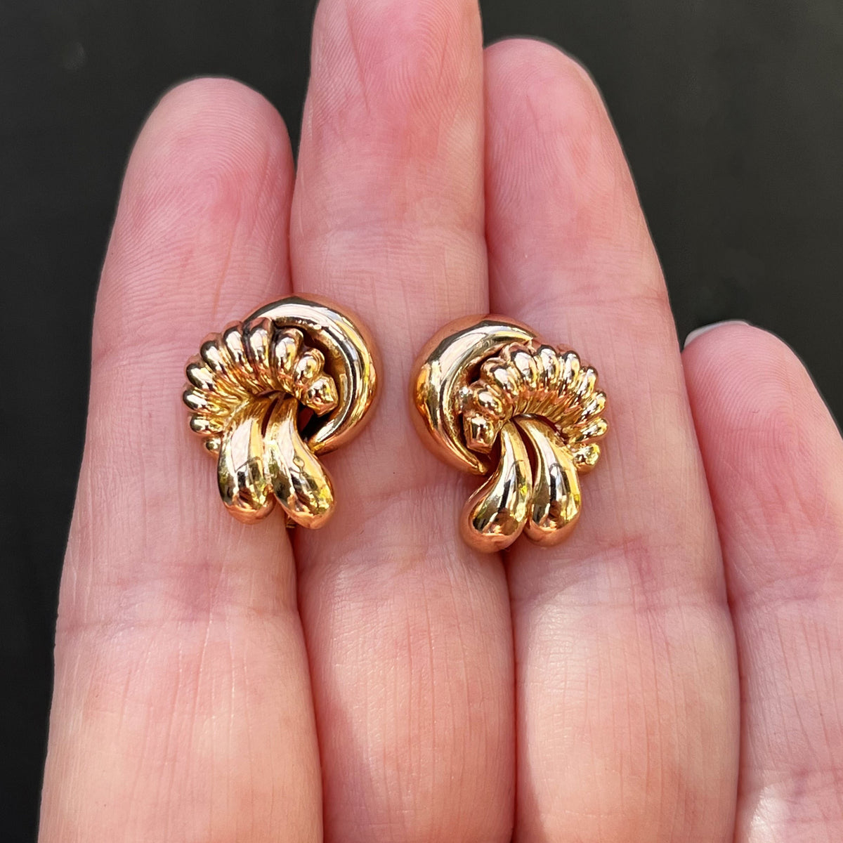 VINTAGE c1940 18ct ROSE KNOT EARRINGS