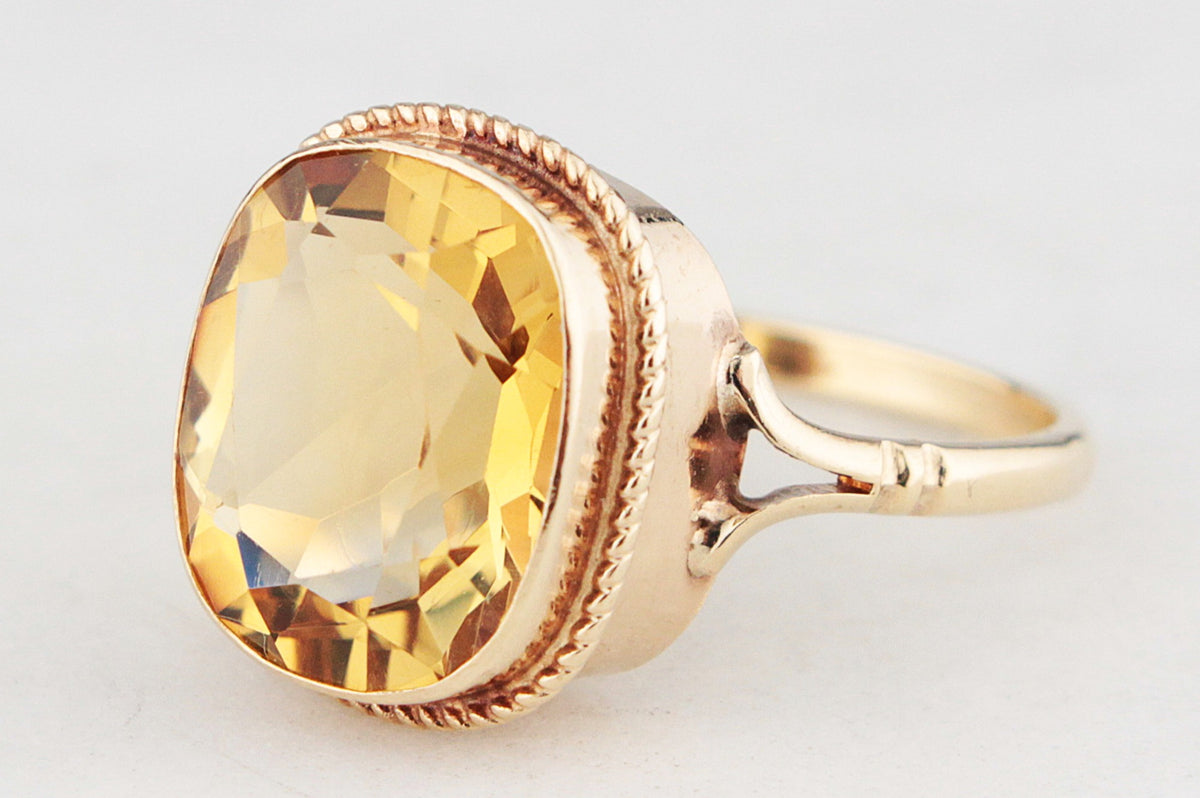 MID CENTURY CITRINE COCKTAIL RING 9ct GOLD