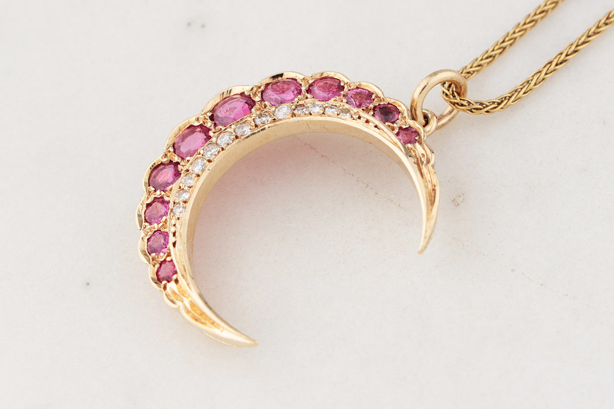 RETRO RUBY &amp; DIAMOND CRESCENT MOON PENDANT 9ct GOLD