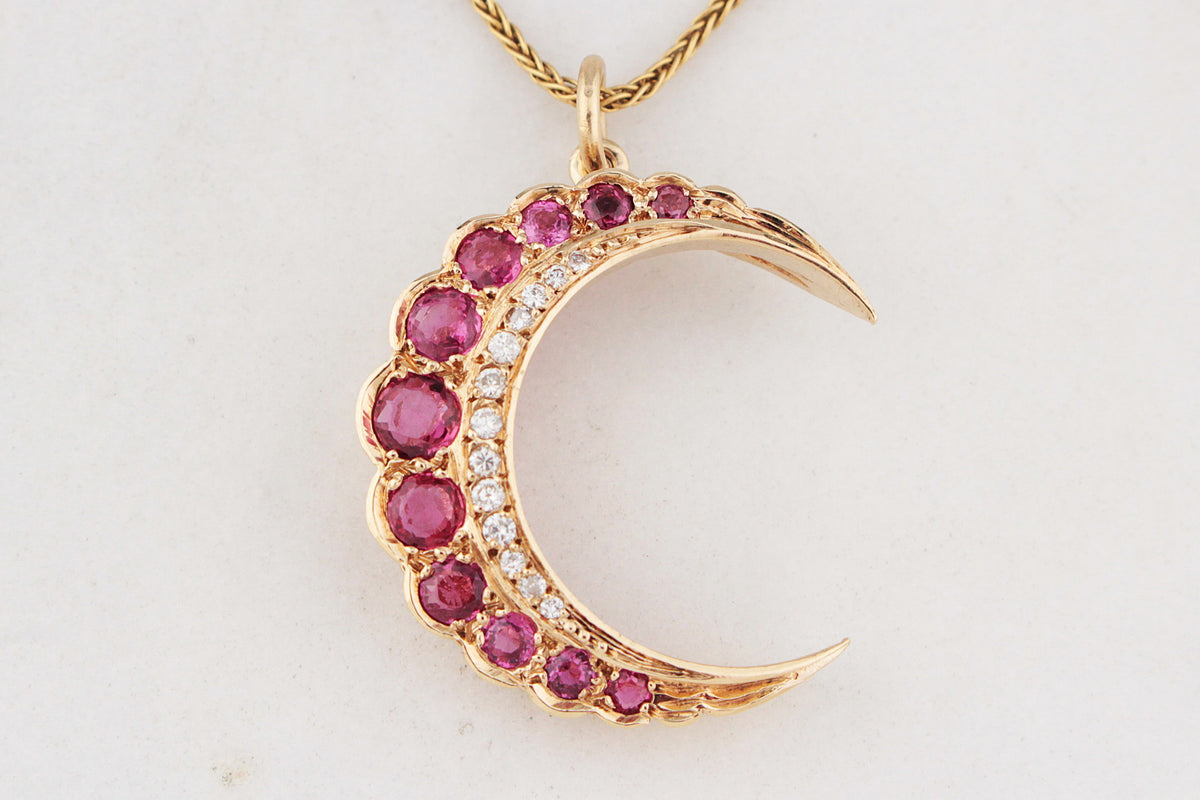 RETRO RUBY &amp; DIAMOND CRESCENT MOON PENDANT 9ct GOLD