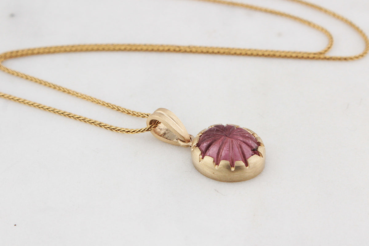 BESPOKE 5.80ct CARVED TOURMALINE PENDANT 9ct GOLD