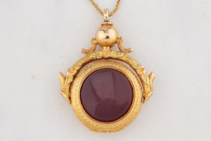 ANTIQUE VICTORIAN DOUBLE SIDED CARNELIAN SPINNING FOB LOCKET 15ct GOLD