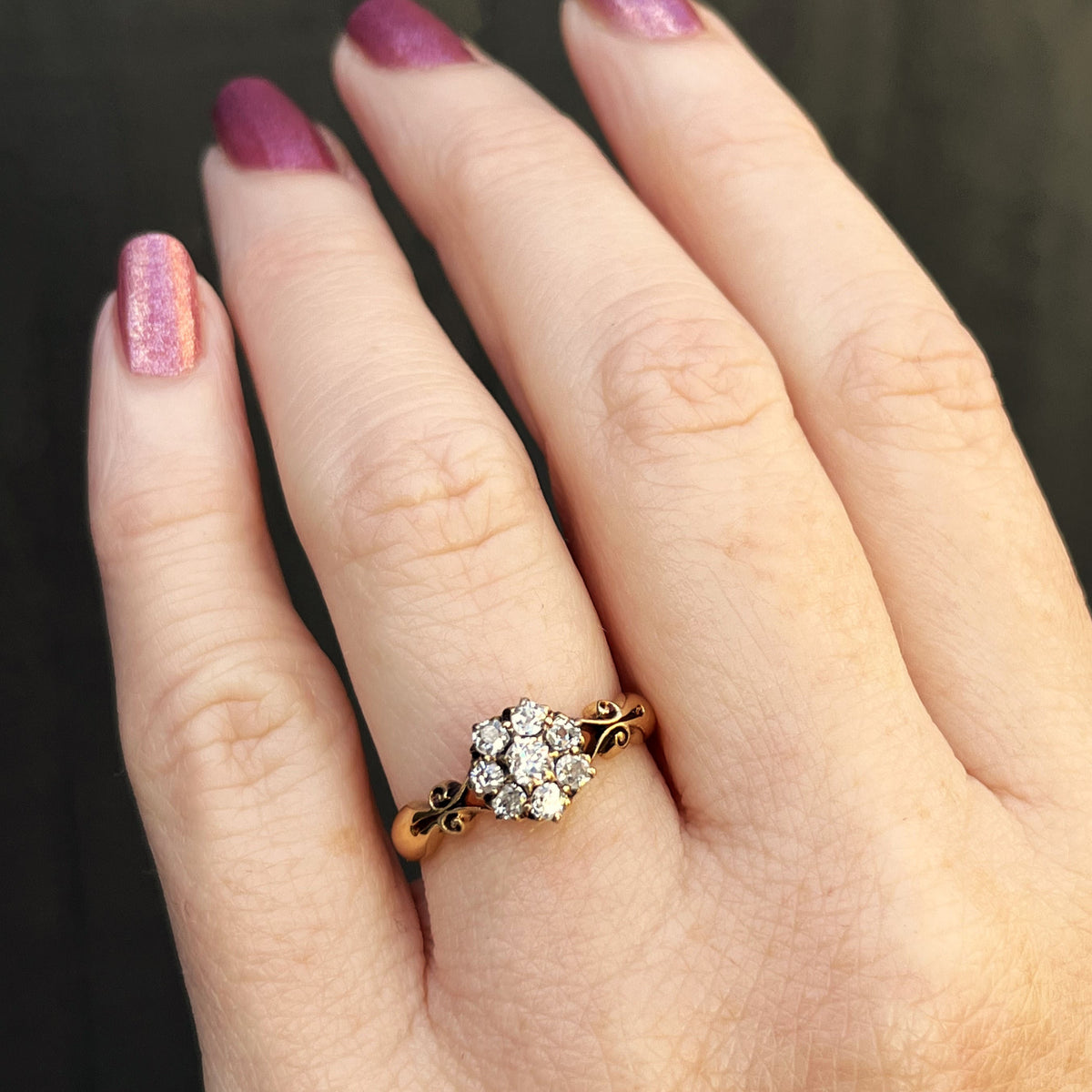 ANTIQUE VICTORIAN c1890 AUSTRALIAN DIAMOND DAISY CLUSTER RING 18ct GOLD