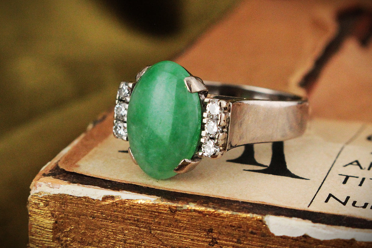 VINTAGE c1940 5ct JADE &amp; DIAMOND RING 18ct GOLD