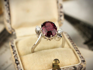 VINTAGE c1940 RHODOLITE GARNET & DIAMOND RING 18ct GOLD