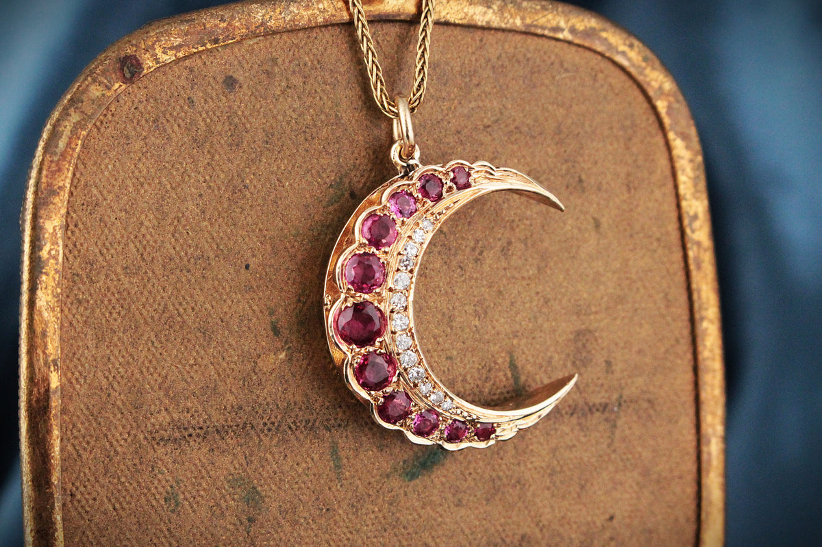 RETRO RUBY &amp; DIAMOND CRESCENT MOON PENDANT 9ct GOLD