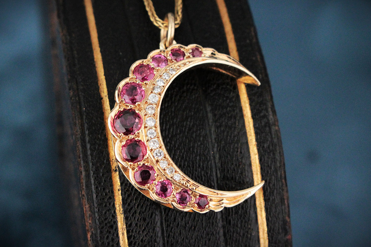 RETRO RUBY &amp; DIAMOND CRESCENT MOON PENDANT 9ct GOLD