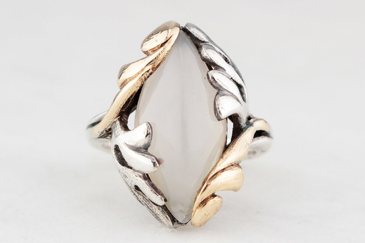 VINTAGE MID CENTURY CHALCEDONY RING 14ct GOLD AND STERLING SILVER