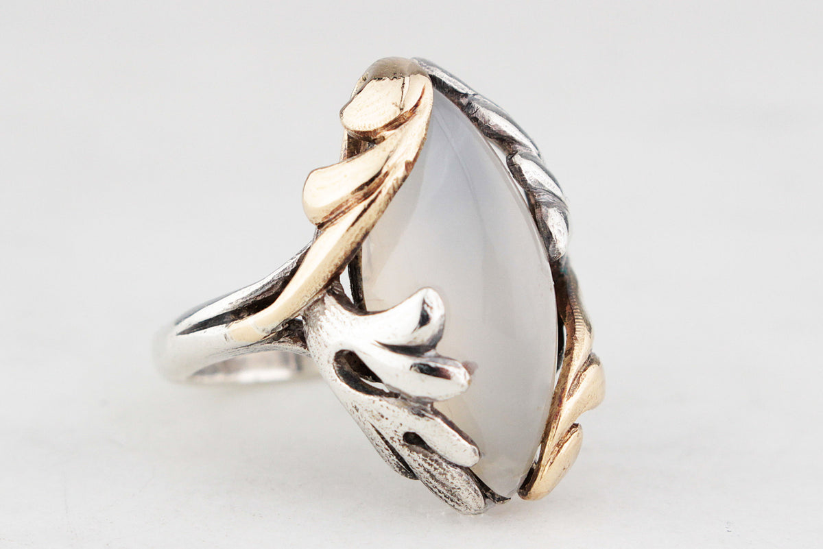 VINTAGE MID CENTURY CHALCEDONY RING 14ct GOLD AND STERLING SILVER