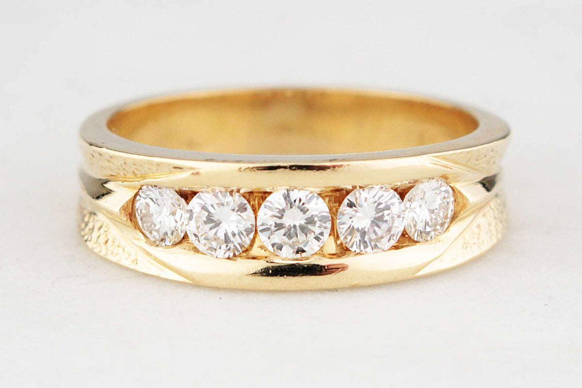 CONTEMPORARY FRENCH .85ct FIVE STONE DIAMOND RING