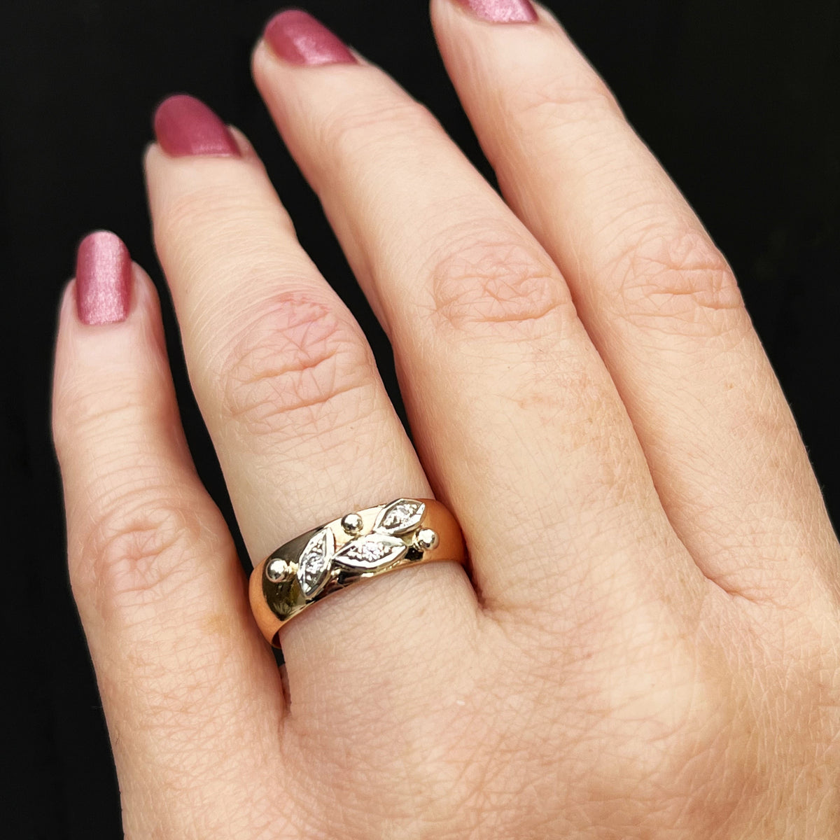 VINTAGE c1940/50 THREE STONE DIAMOND RING 14ct GOLD