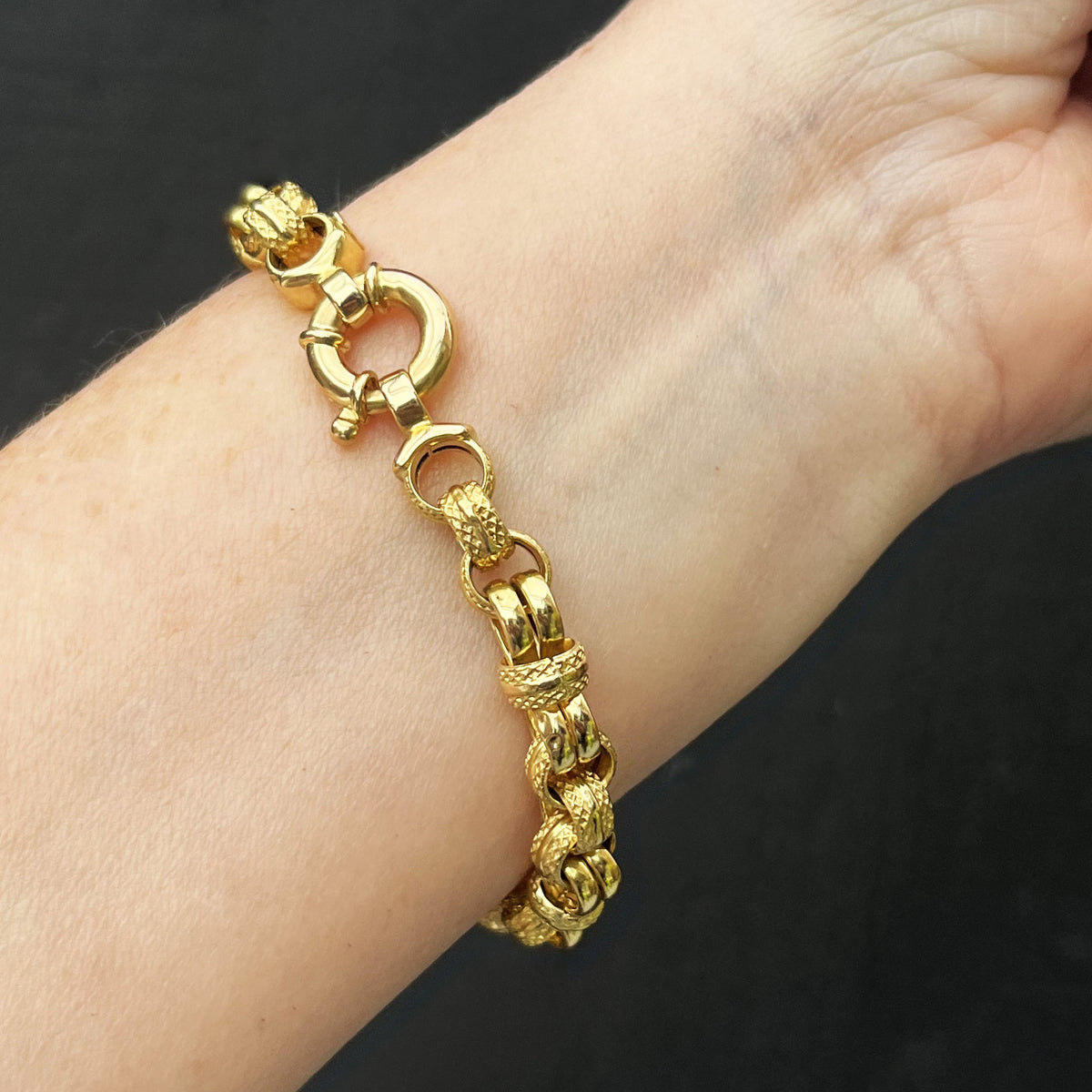 VINTAGE ITALIAN 18ct GOLD ETCHED LINK BRACELET