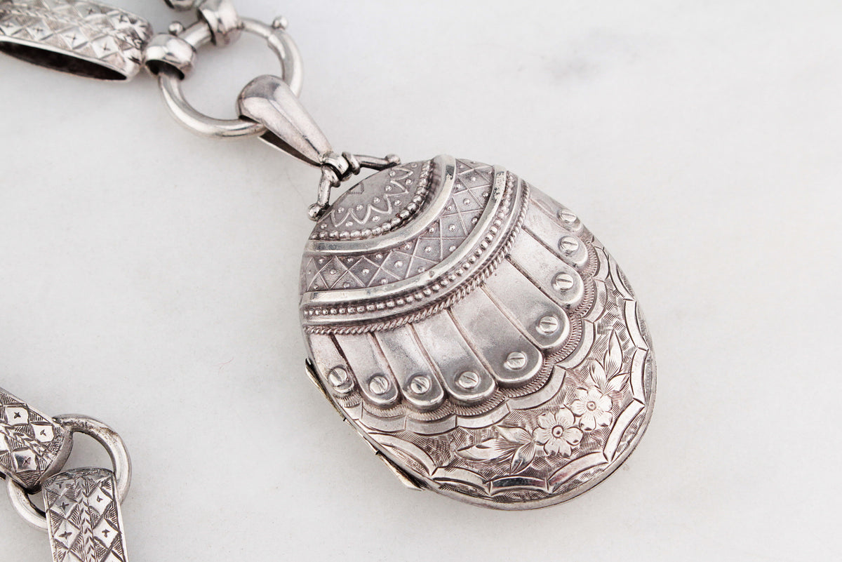 ANTIQUE EDWARDIAN 1908 STERLING SILVER BOOK CHAIN &amp; LOCKET