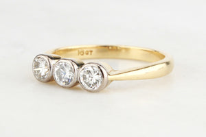 VINTAGE c1930 DIAMOND TRILOGY RING 18ct GOLD