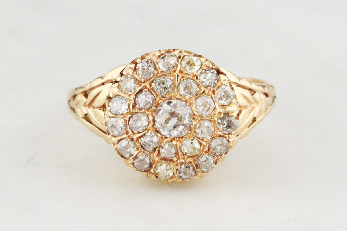 ANTIQUE VICTORIAN 1889 DIAMOND CLUSTER RING 18ct GOLD
