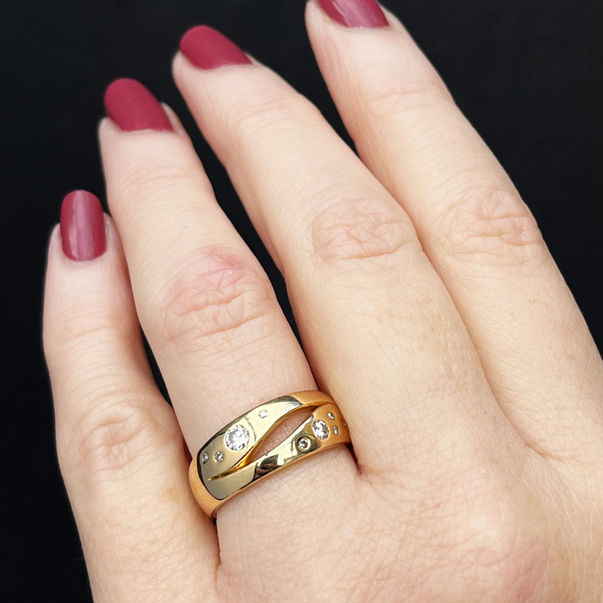 VINTAGE DIAMOND SNAKE BAND 18ct GOLD