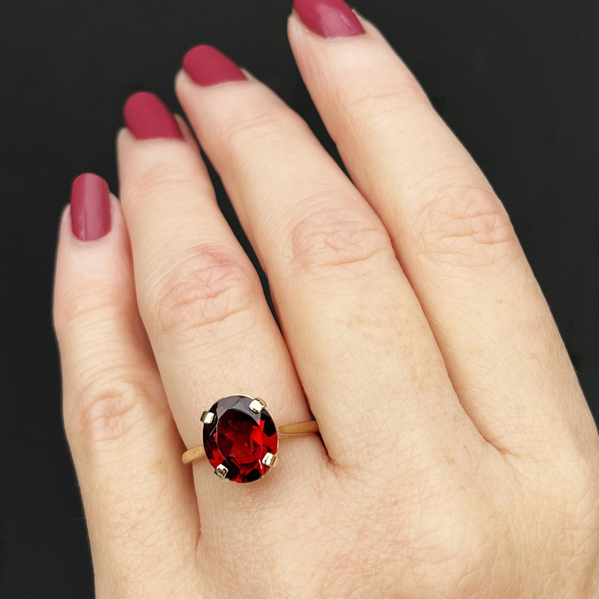 R&amp;V CUSTOM PYROPE GARNET COCKTAIL RING 9ct  GOLD