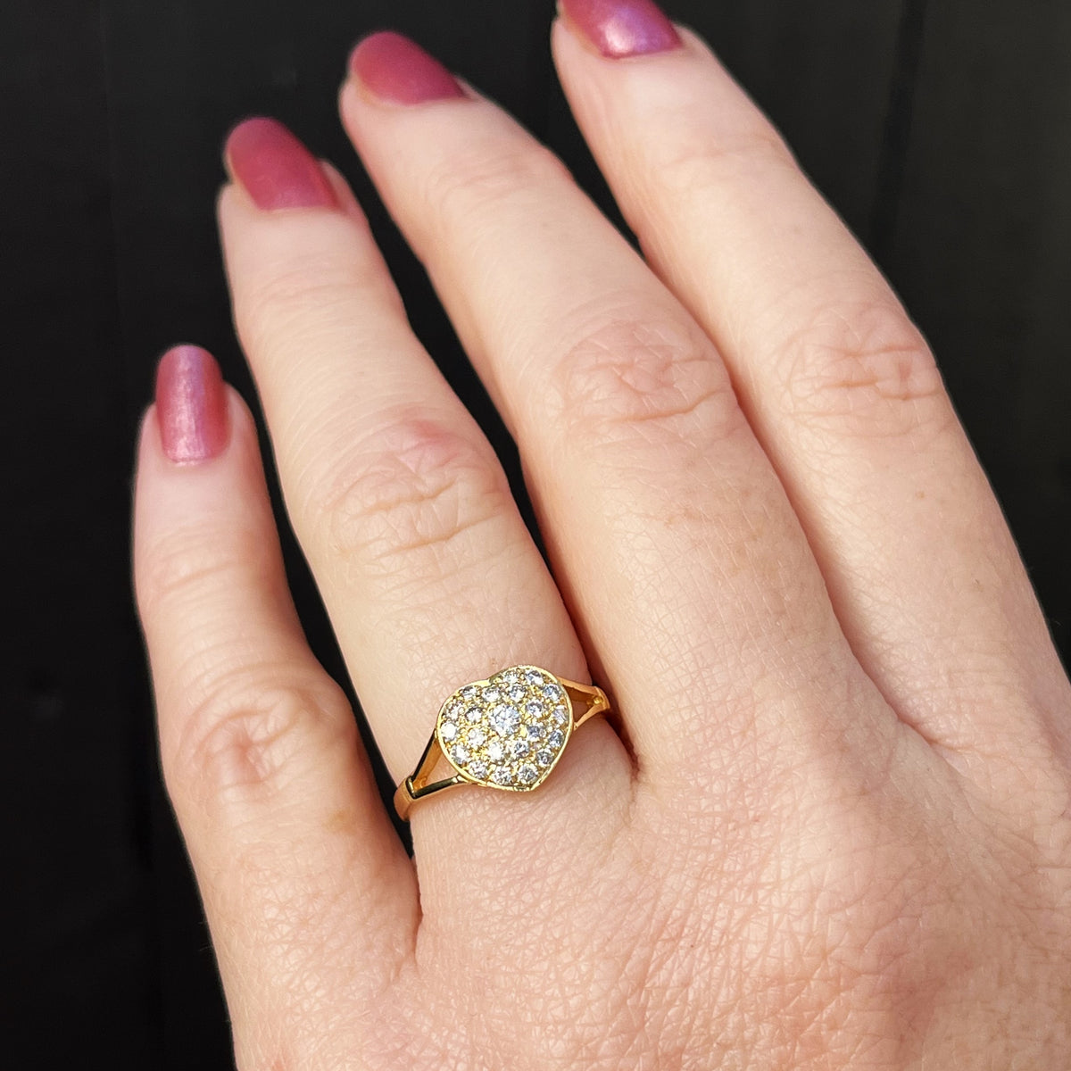 MODERN DIAMOND HEART RING 18ct YELLOW GOLD