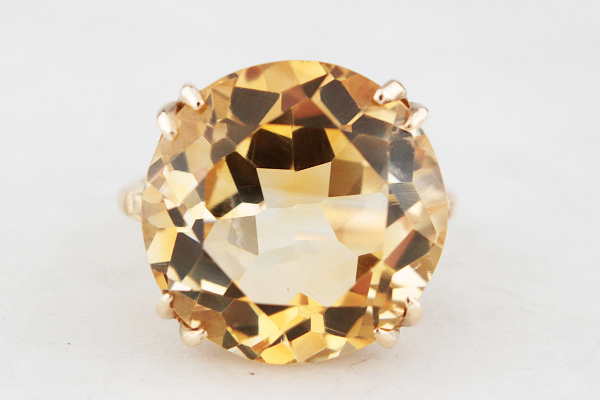 VINTAGE MID-CENTURY 13ct CITRINE RING 9ct GOLD