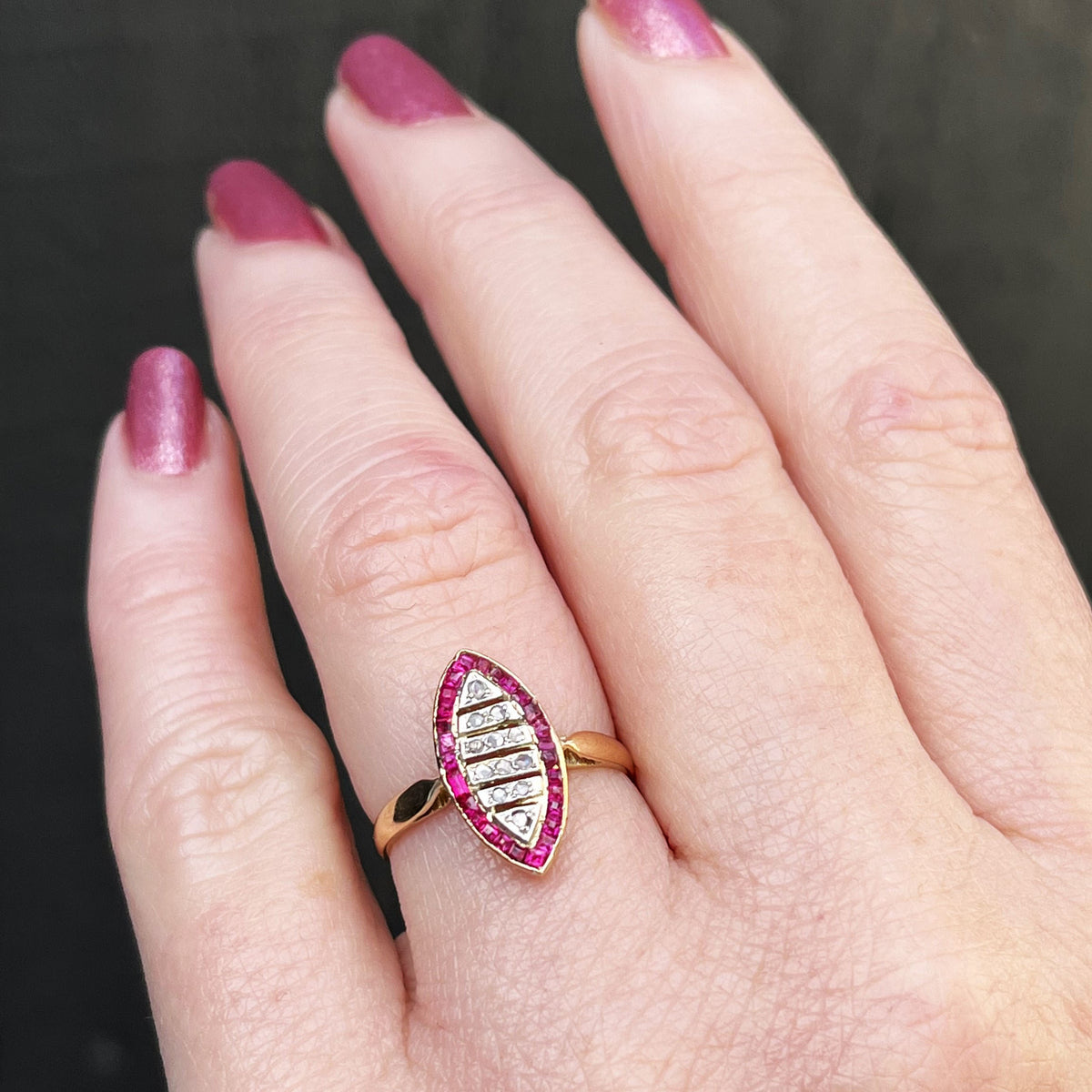 ANTIQUE ART DECO c1920 RUBY &amp; DIAMOND RING 18ct GOLD