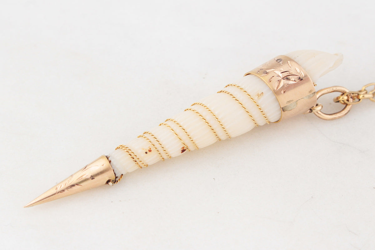 ANTIQUE VICTORIAN SHELL PENDANT 9ct GOLD