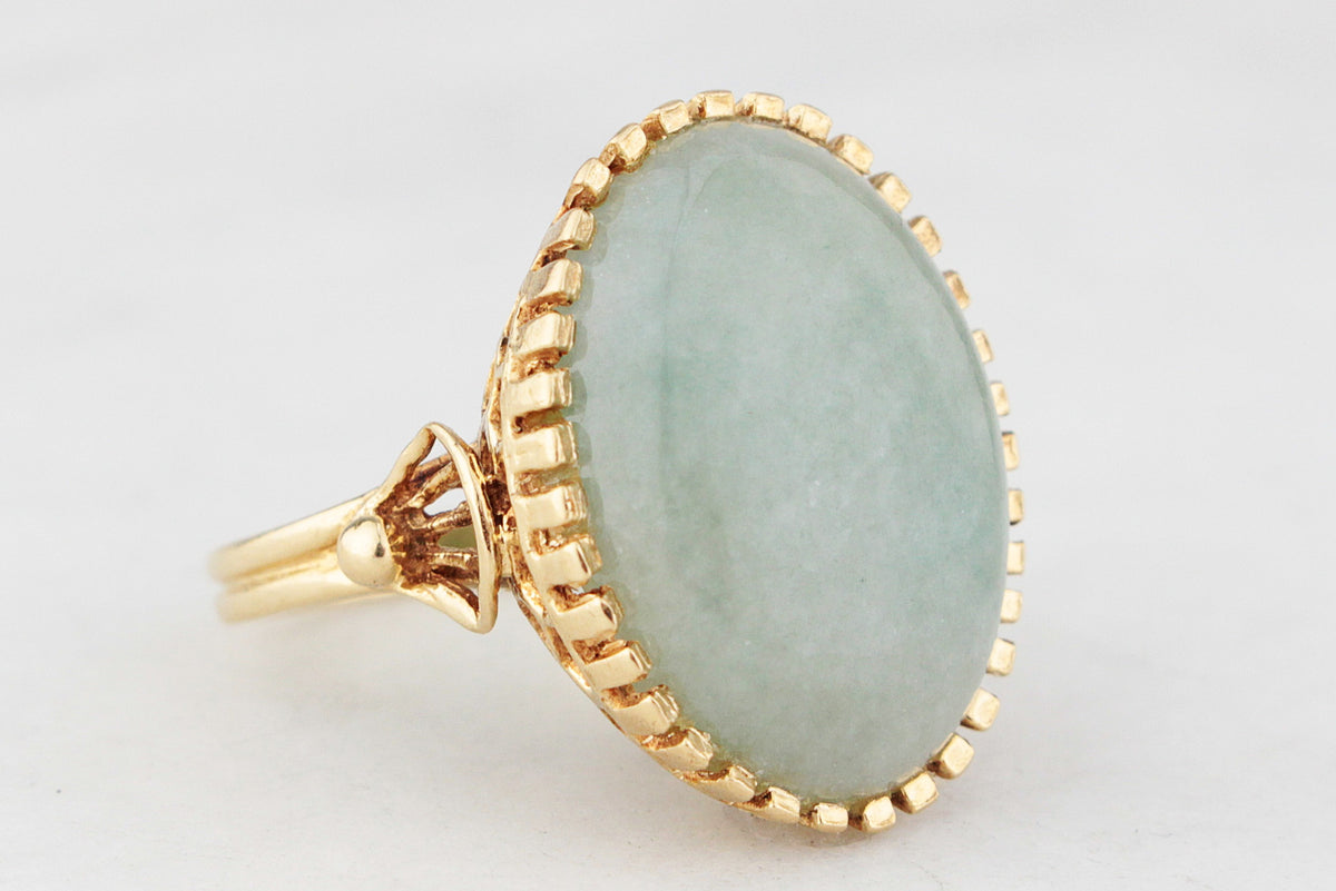 VINTAGE c1940’s 14.40ct JADEITE RING 18ct GOLD