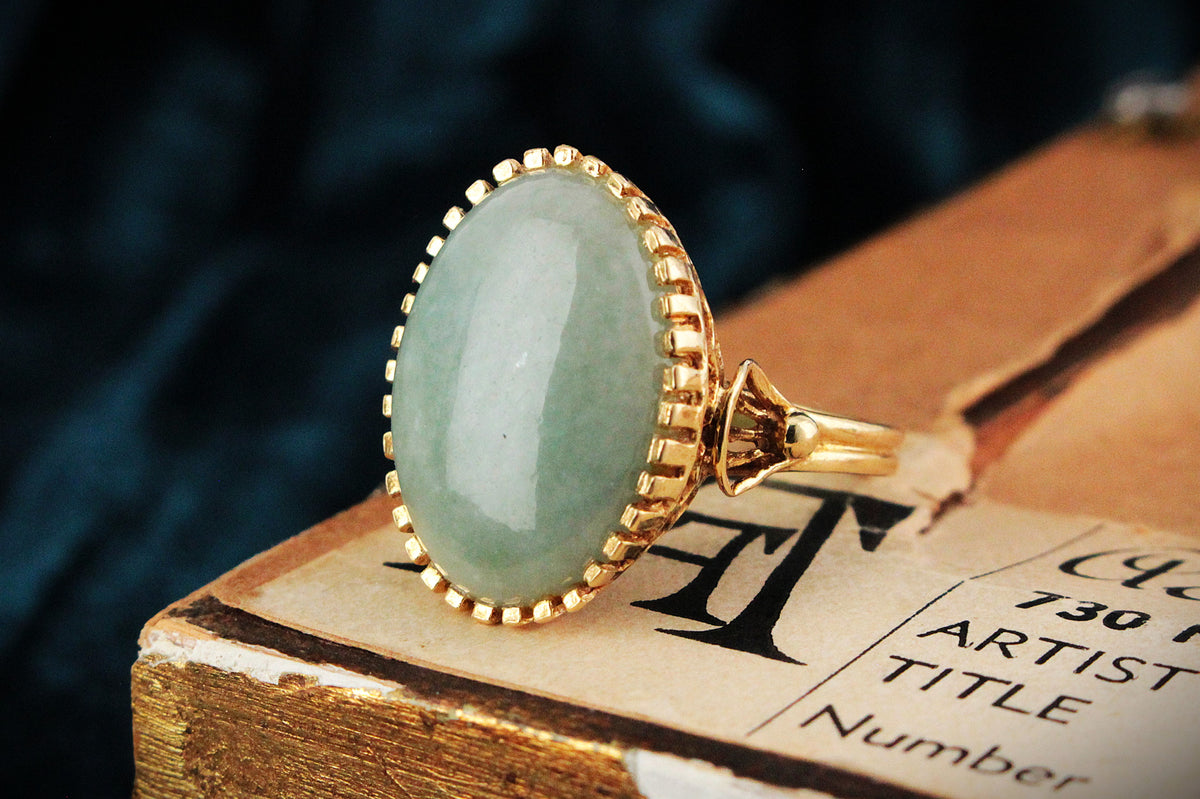 VINTAGE c1940’s 14.40ct JADEITE RING 18ct GOLD