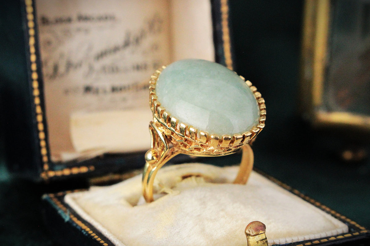 VINTAGE c1940’s 14.40ct JADEITE RING 18ct GOLD