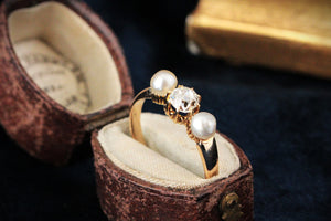 ANTIQUE VICTORIAN .50ct DIAMOND & PEARL RING 15ct GOLD