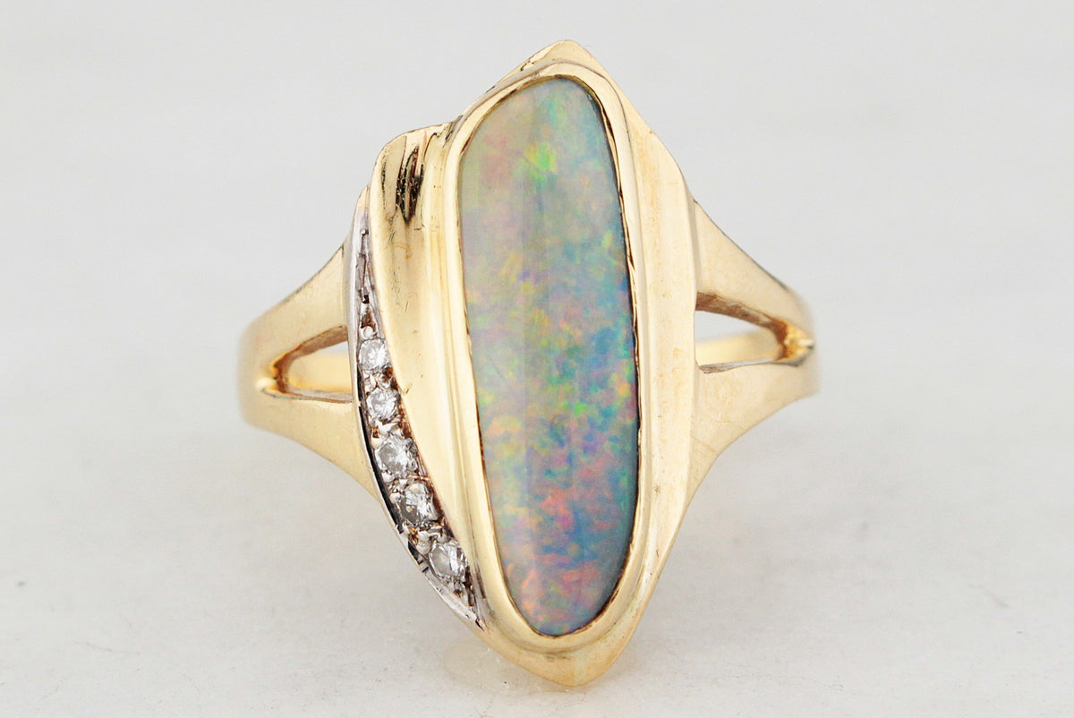 MID-CENTURY SOLID OPAL &amp; DIAMOND RING 18ct GOLD