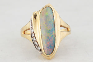 MID-CENTURY SOLID OPAL & DIAMOND RING 18ct GOLD