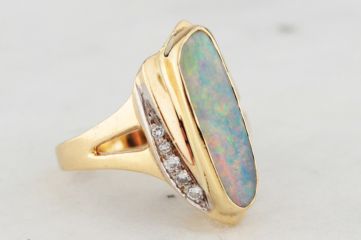 MID-CENTURY SOLID OPAL &amp; DIAMOND RING 18ct GOLD