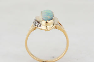 MID-CENTURY SOLID OPAL & DIAMOND RING 18ct GOLD