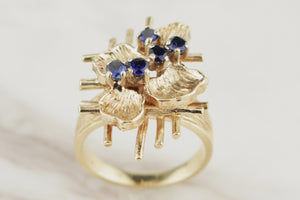 VINTAGE MID CENTURY c1960 BRUTALIST SAPPHIRE RING 9ct YELLOW GOLD