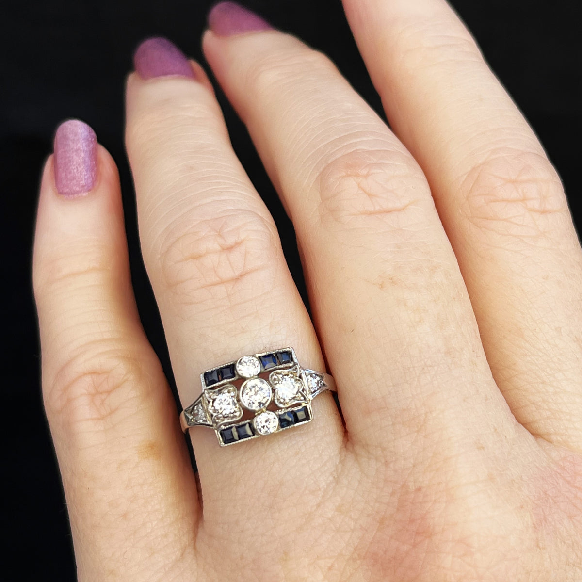ANTQIUE ART DECO c1920 PLATINUM DIAMOND &amp; SAPPHIRE RING