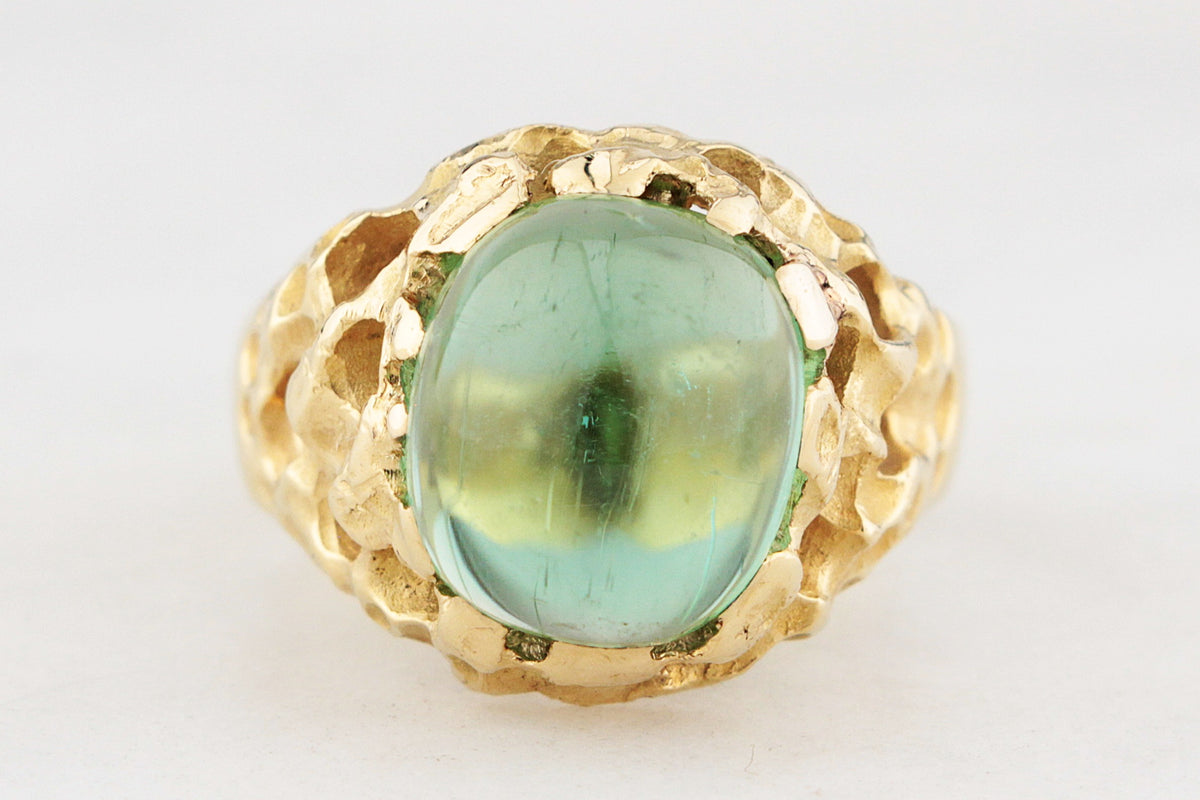MID-CENTURY CABOCHON TOURMALINE RING 18ct GOLD