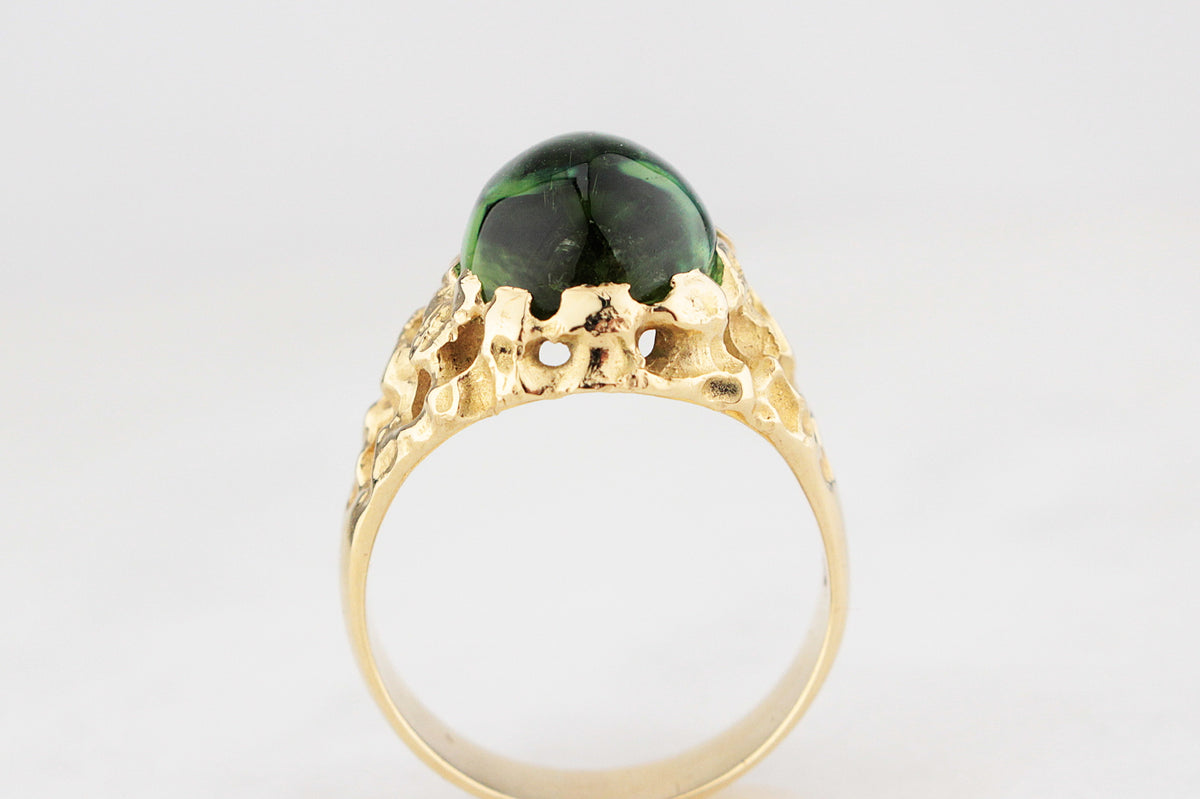 MID-CENTURY CABOCHON TOURMALINE RING 18ct GOLD