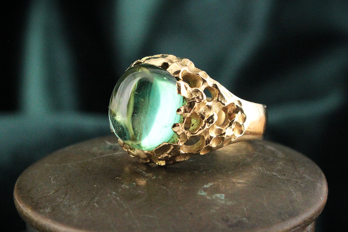 MID-CENTURY CABOCHON TOURMALINE RING 18ct GOLD