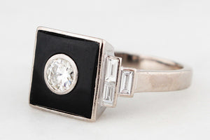 ART DECO c1930’s 1.04ct DIAMOND & ONYX RING 18ct GOLD