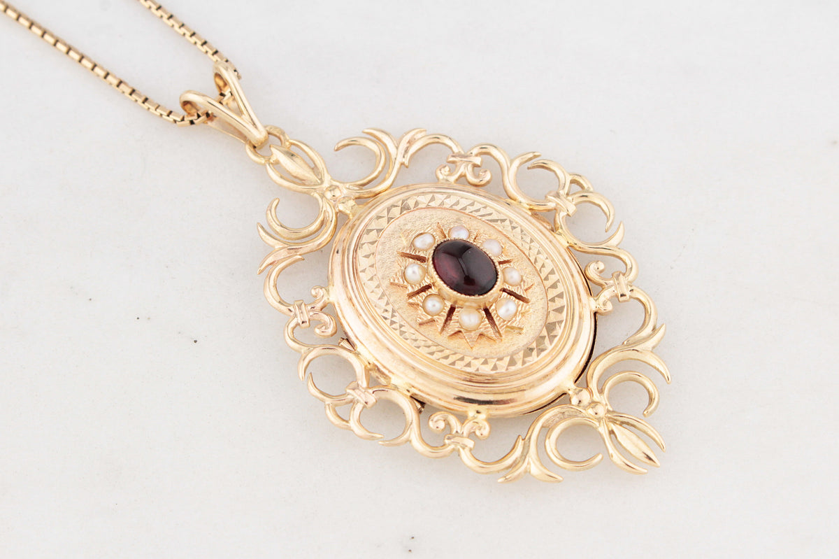 VINTAGE GARNET & SEED PEARL PENDANT LOCKET 9ct GOLD
