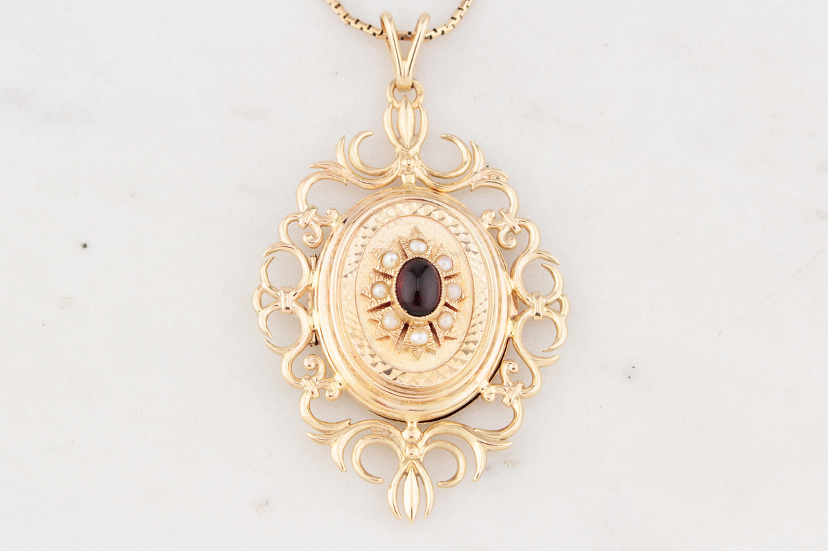 VINTAGE GARNET & SEED PEARL PENDANT LOCKET 9ct GOLD