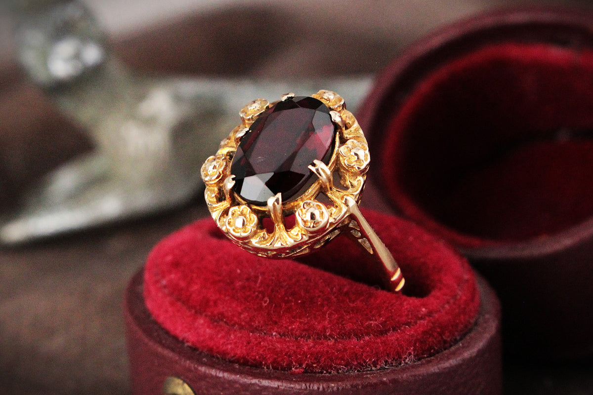 VINTAGE 1974 RHODOLITE GARNET RING 9ct GOLD