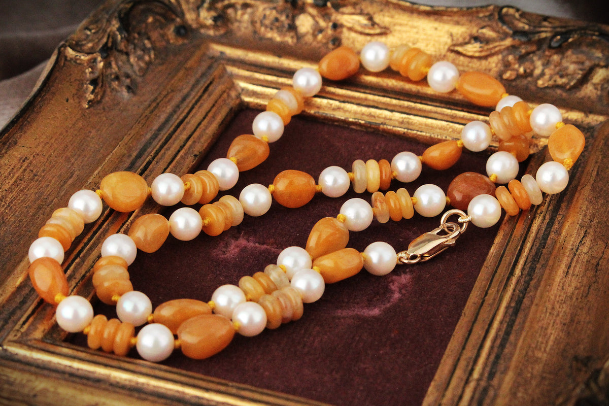 BESPOKE HONEY JADE &amp; PEARL NECKLACE 9ct GOLD