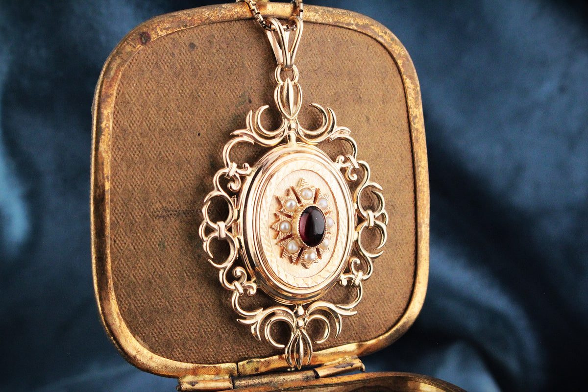 VINTAGE GARNET & SEED PEARL PENDANT LOCKET 9ct GOLD