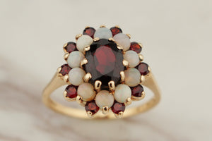 VINTAGE MID CENTURY 1969 GARNET & OPAL RING 9ct YELLOW GOLD