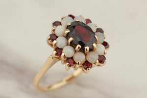 VINTAGE MID CENTURY 1969 GARNET & OPAL RING 9ct YELLOW GOLD