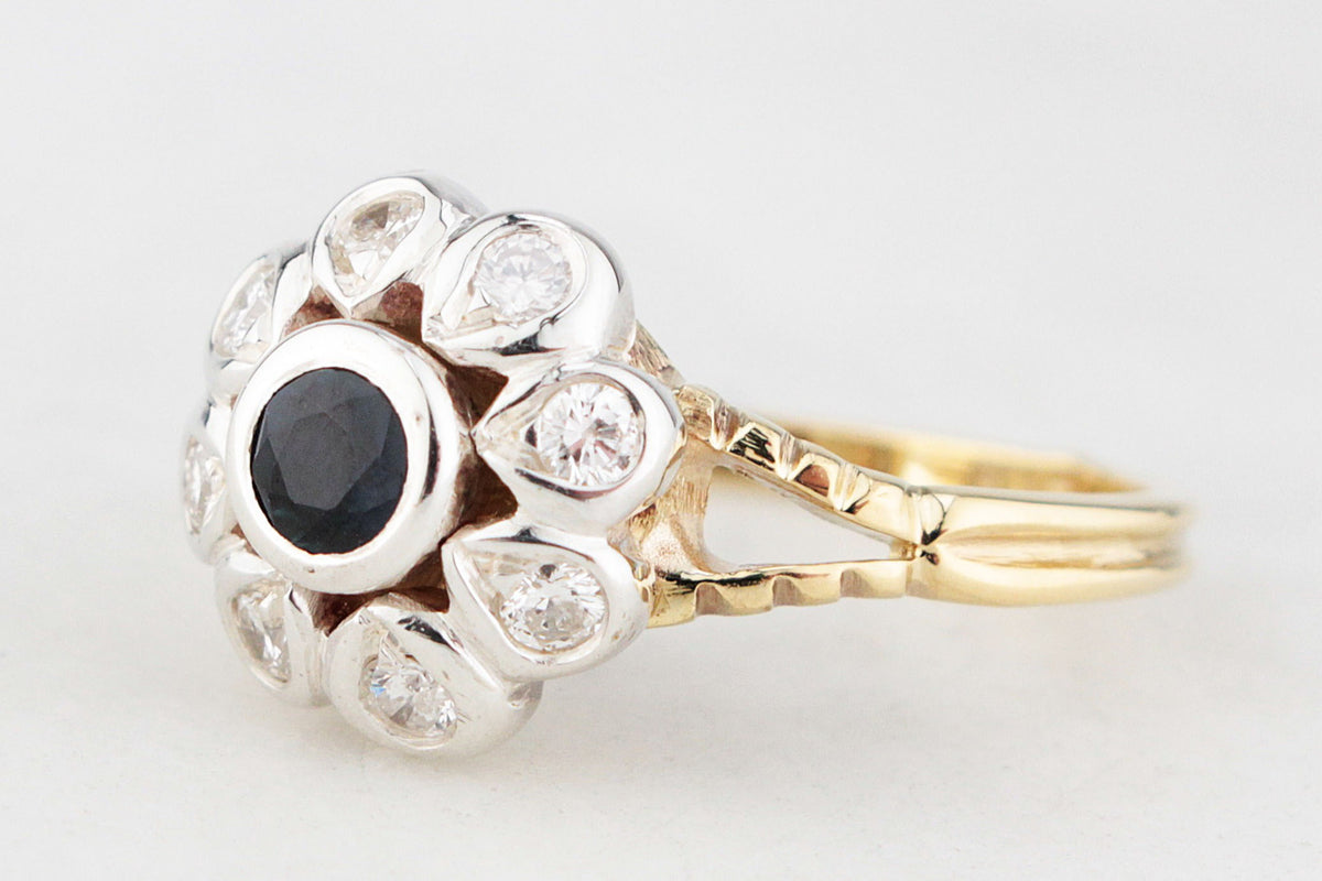 VINTAGE SAPPHIRE & DIAMOND DAISY RING 18ct GOLD