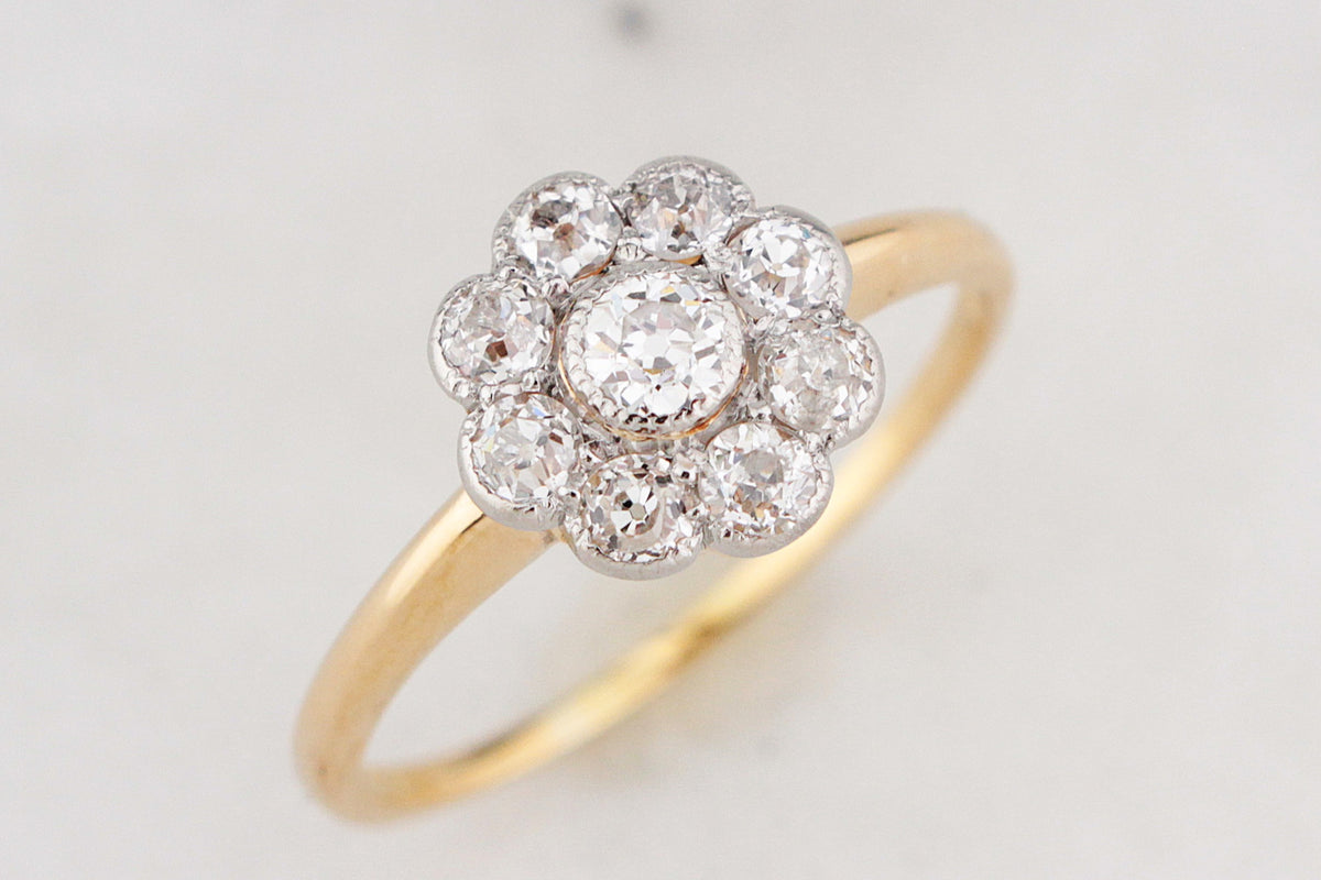 ANTIQUE EDWARDIAN .69ct DIAMOND DAISY RING 18ct GOLD &amp; PLATINUM